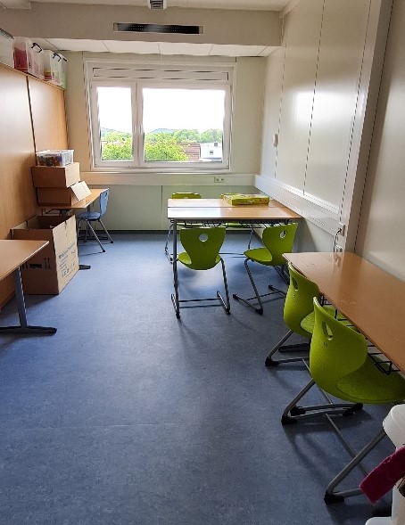 Ab geht es durch die Interimsschule