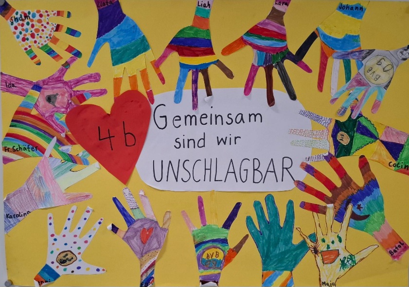 T�rschild der Klasse 4b